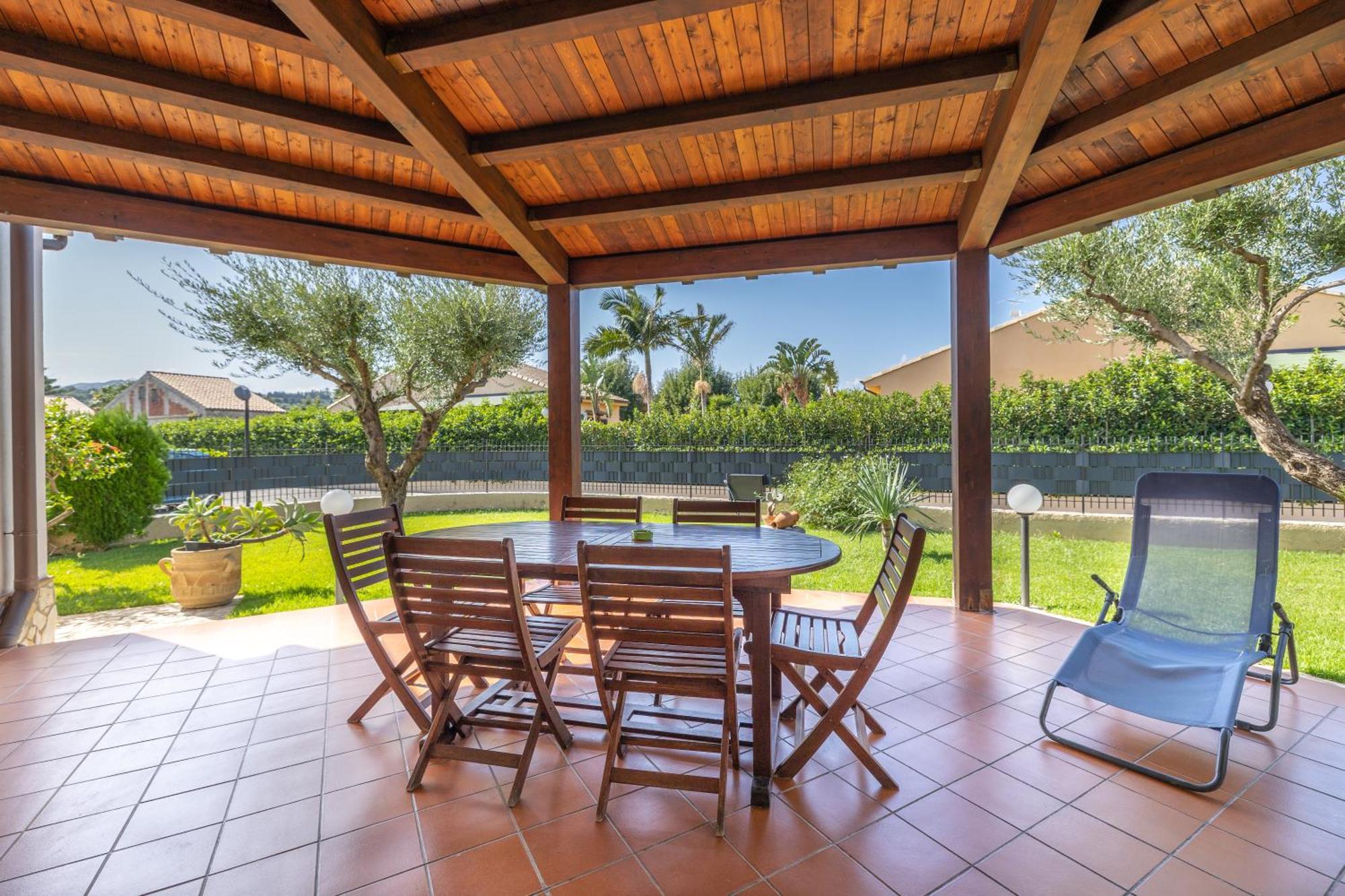 Villa Sole Mare Deluxe Campofelice Di Roccella Exterior foto