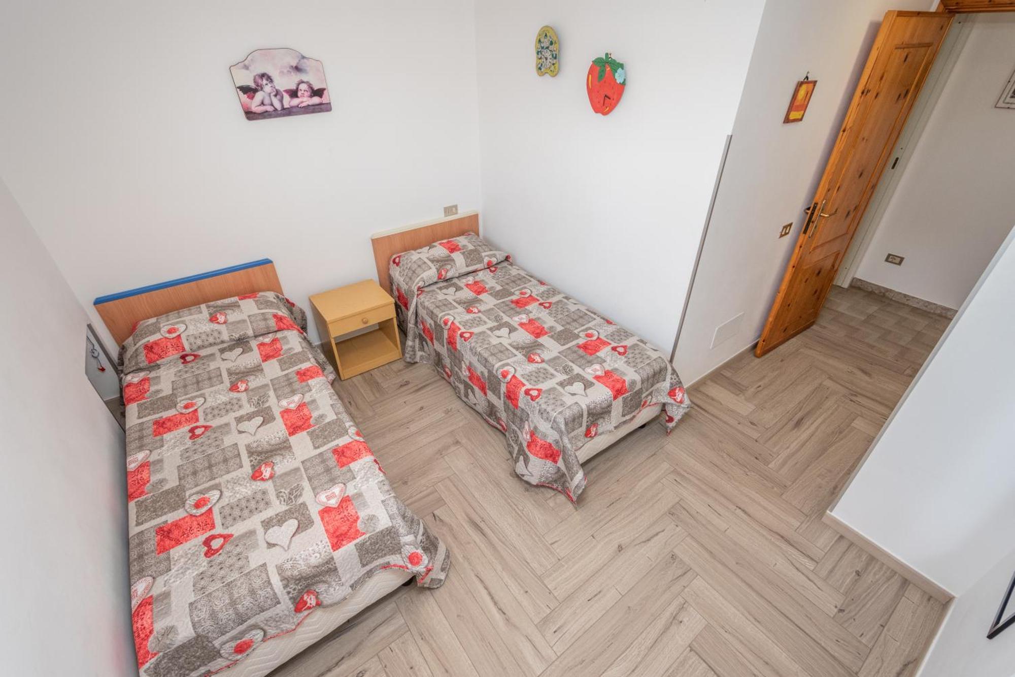 Villa Sole Mare Deluxe Campofelice Di Roccella Zimmer foto